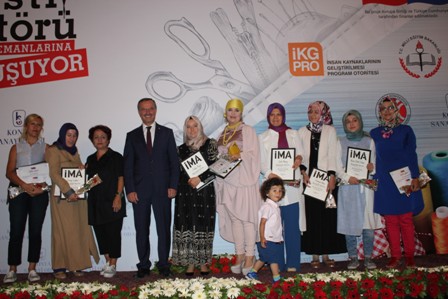 gelecegin-modacilari-sertifikalarini-aldilar---(3).jpg