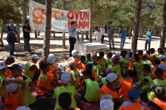 genc-komek-yaz-kampi-10-bin-ogrenciyi--2.jpg