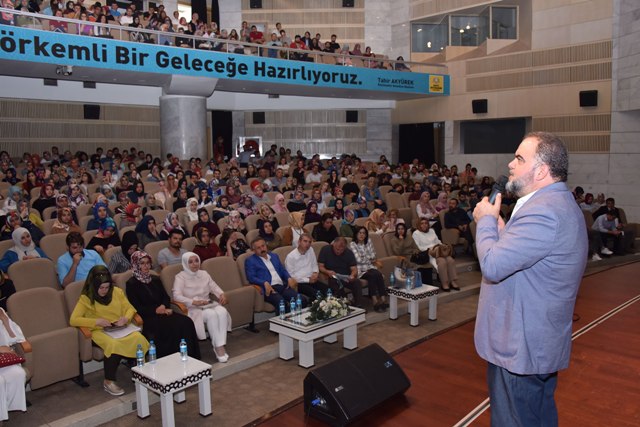 genc-komek-yaz-okulu-egitimcilerine--2.jpg