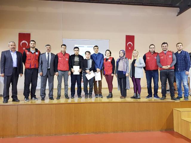 gencler-arasi-bilgi-yarismasi-duzenlendi-(4).jpg