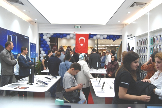 gurlek-iletisimsamsung-m1-avm’de-(4).jpg