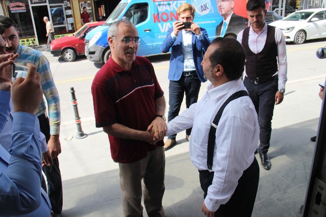 haci-ahmet-ozdemir-in-secim--(4).jpeg