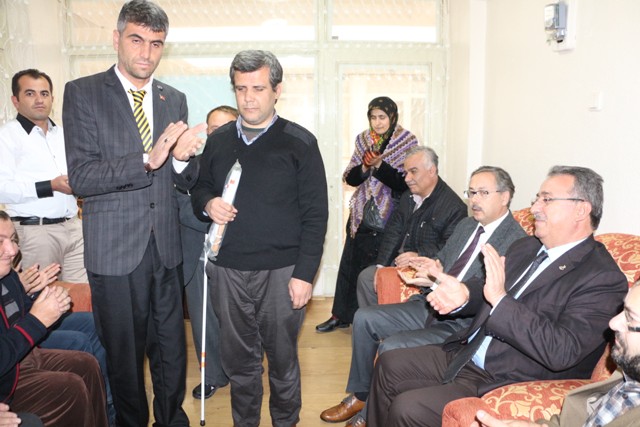 hancerli-engellileri-yalniz-birakmiyor-(1).jpg