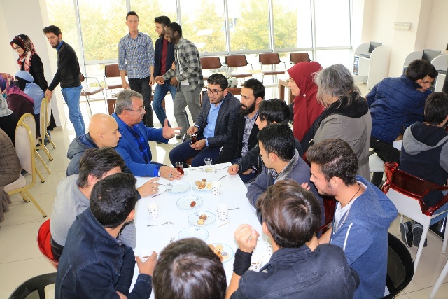 hancerli-genclerle-genclik-merkezinde-bulustu-(3).jpg