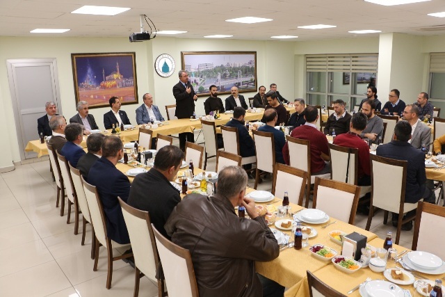 hancerli-ogretmenlerle-yemekte-bulustu-(3).jpg