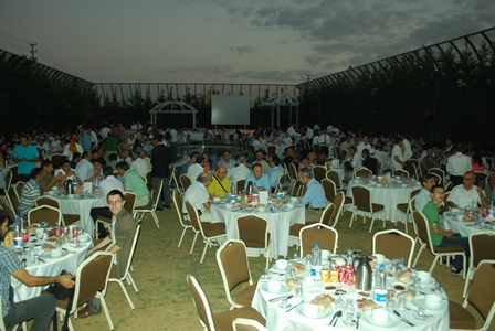 harita-muhendislerinden-anlamli-iftar--(2).jpg