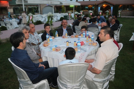 hepbirr-grubu-iftarda-bulustu-(6).jpg