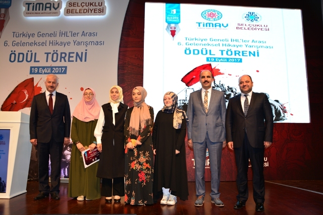 hikaye-yarismasinda-odul-zamani-(1).jpg