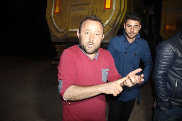 hirsizlik-suphelisini-once-dovduler,-sonra-polise-teslim-ettiler--(4).jpg