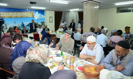 iftar_sg_b_2.jpg iftar_sg_b_2.jpg