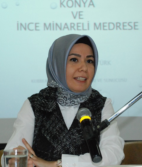 ikindi-sohbetlerinde-“-sahip-ata-fahrettin-ali-ve-ince-minare-medresesi”-konusuldu---(2).jpg
