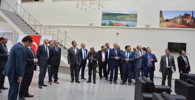 ilce-milli-egitim-mudurleri-toplantisi-ilgin’da-yapildi-(12).jpg