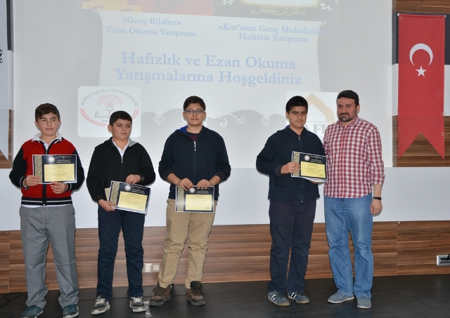 imam-hatiplerde-hafizlik,-kur’an-i-kerim-ve-ezan-yarismalari--(8).jpg