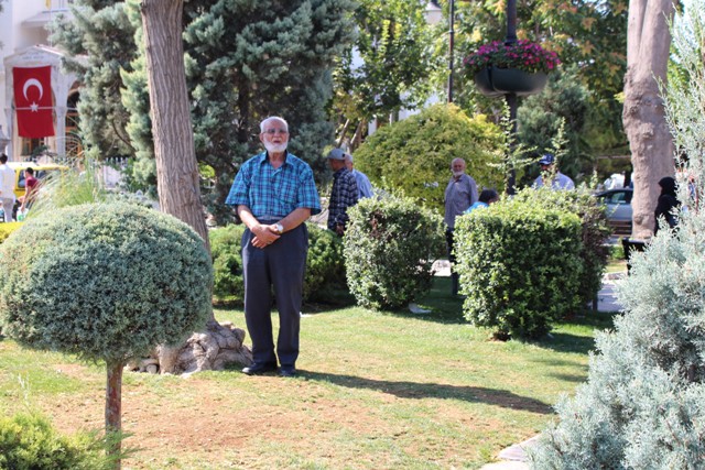 img_8637-002.jpg img_8637-002.jpg