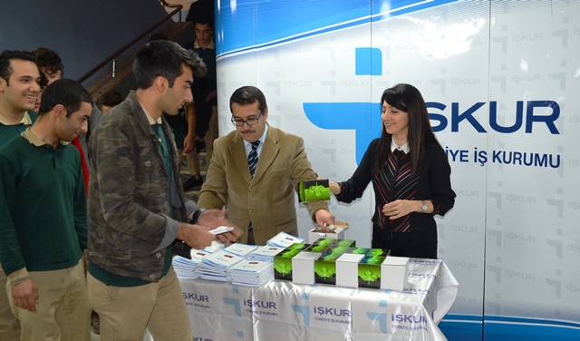 iskur’da-kariyer-etkinligi--(1).jpg