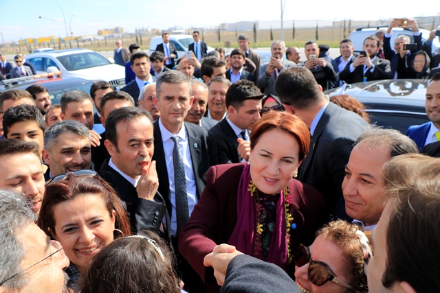 iyi-parti-genel-baskani-aksener,-konyada-(1).jpg