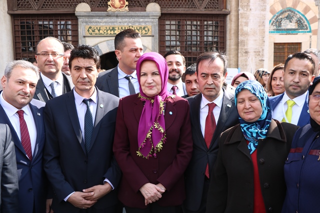 iyi-parti-genel-baskani-aksener,-konyada-(2).jpg