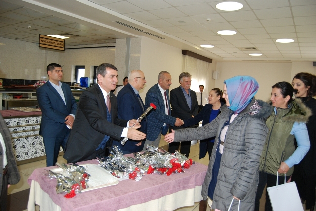 kadinlarin-calisma-ve-yasama-kosullarina-onem-verilmelidir-(4).jpg