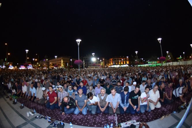 kadir-gecesi’nde-on--7.jpg