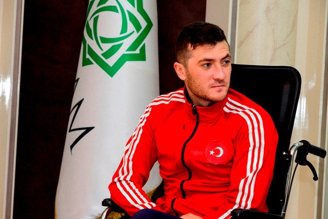 kahraman-gaziye-belediyede-coskulu-karsilama-(8).jpg