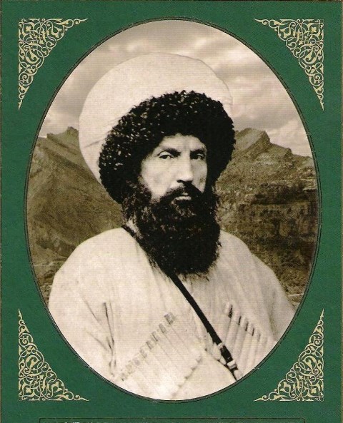 kahramanlik-abidesi-bir-sahsiyetti-(1).jpg