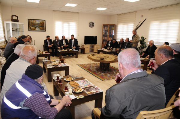 karatay’da-22.-emekli-konagi--(6).jpg