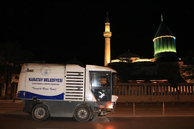 karatay’da-temizlik-calismalari-724-devam-ediyor-(3).jpg