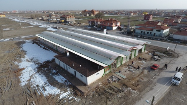 karatay’in-16.-kapali-pazar-marketinde-calismalar-sona-yaklasti-(4).jpg