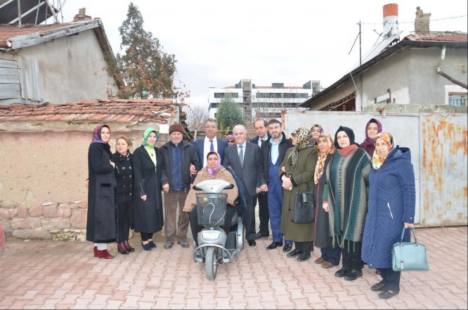 karatay-belediyesi-engelleri-kaldirmaya--(2).jpg