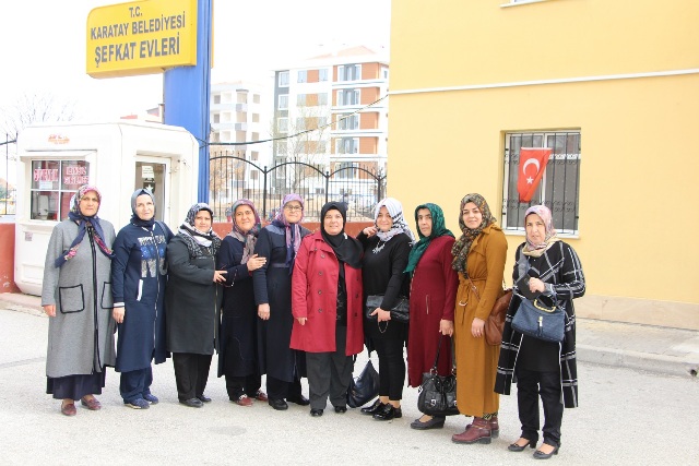 karatay-kent-konseyi-kadin-meclisinden-sefkat-evlerine-ziyaret-(3).jpg
