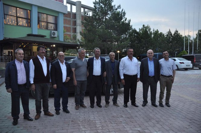 karatay-ziraat-odasi-iftarda-bulusturdu-(1)-001.jpg