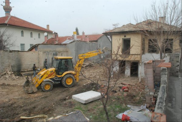 karatayda-degisim-devam-ediyor-(2).jpg