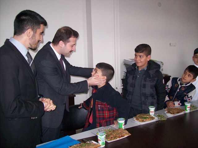 kaymakam-cidiroglunun-ogrencileri-kabulu-(5).jpg
