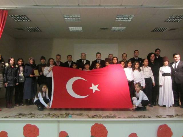 kaymakam-fatih-cidiroglu-resim-sergisini-acti-(4).jpg