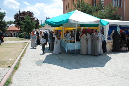 kermese-yogun-ilgi.jpg kermese-yogun-ilgi.jpg
