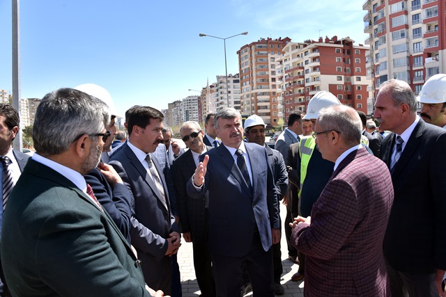 kesintisiz-trafik-akisi-icin-5-yeni-koprulu-kavsak-ve-yaya-ust-gecidi--2.jpg