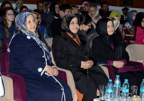 keyf-i-bahce’de-‘neseli-gunler’-(4).jpg