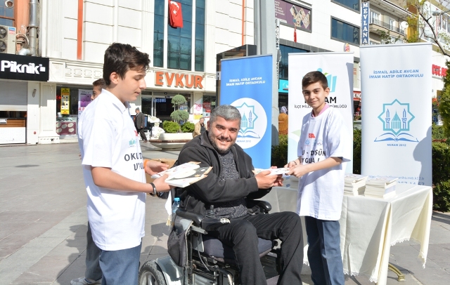 kitap-kusagi-projesi-kapsaminda-vatandaslara-kitap--(4).jpg