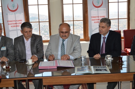 kitap-okuyor-platformu-yozgat’a-kitaplik-kurdu-(1).jpg