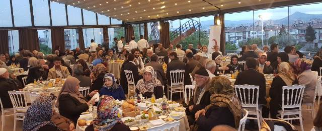 kizilay,-bagiscilarini--(3).jpeg