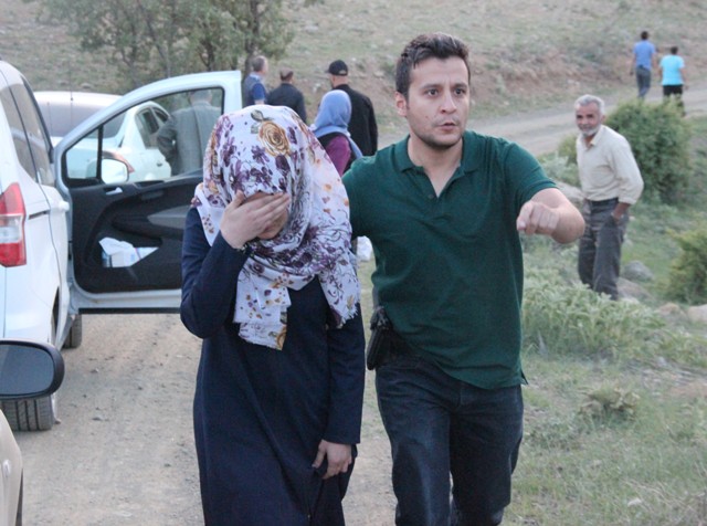 kizini-rehin-aldi,-polise-ates-edip-kacti-(3).jpg