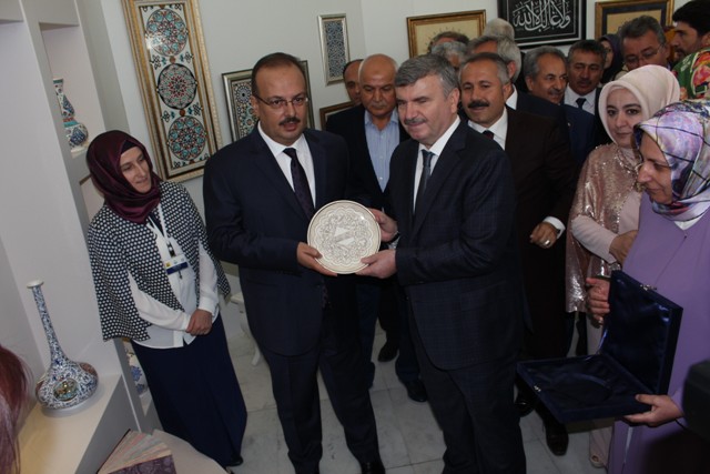 komek-altin-dokunuslar--(9).jpg