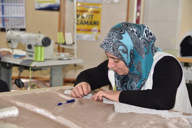 komek-atolyeleri-istihdama-buyuk-katki-sagliyor-6.jpg