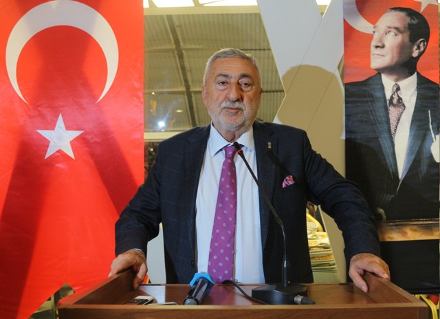 konesob-uyeleri-iftarda-bir-araya-geldi-(4).jpg