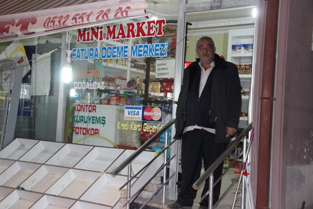 konya’da-15-bin-liralik-soygun-kamerada--(5).jpg