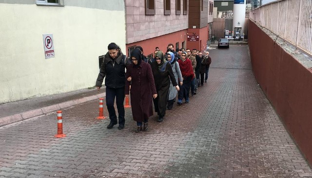 konya’da-aranan-feto’cu--(1).jpg