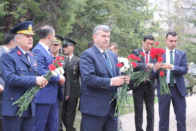 konya’da-canakkale-zaferi-toreni--(3).jpg