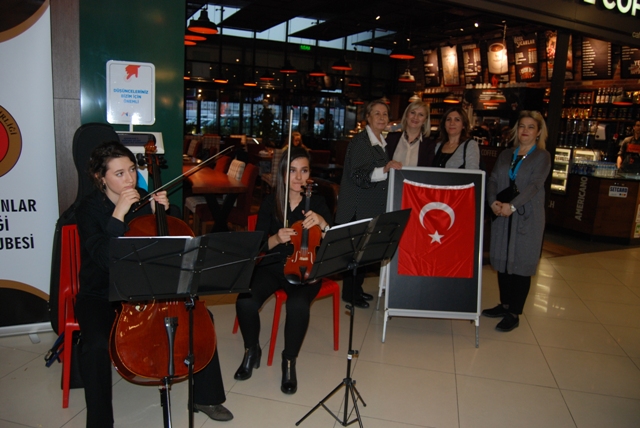 konya’da-kadina-siddet-ve-istismarina-karsi,-(4).jpg