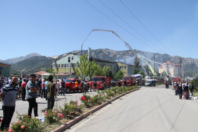 konya’daki-silah-fabrikasindaki-yangin-sonduruldu--(13).jpg