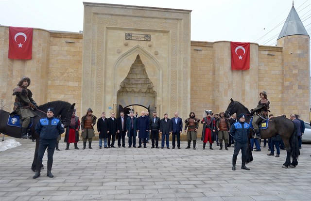 konya’nin-tarihi-dokusu-belediye-baskanlarini-etkiledi-(3).jpg